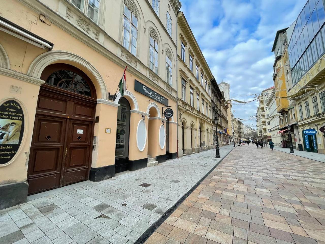 La Fortezza Panzio Budapest Exterior foto
